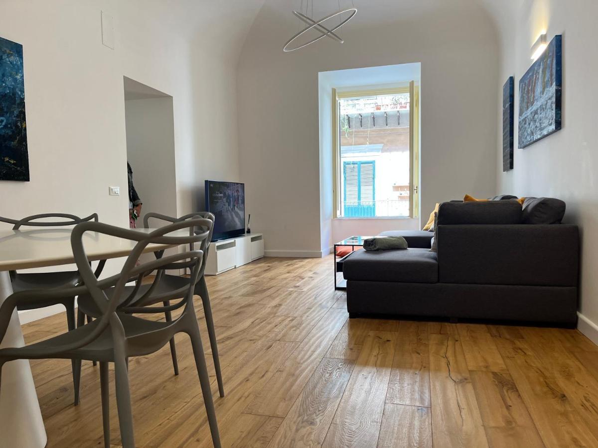 Cala Nera Luxury Apartment Palermo Buitenkant foto